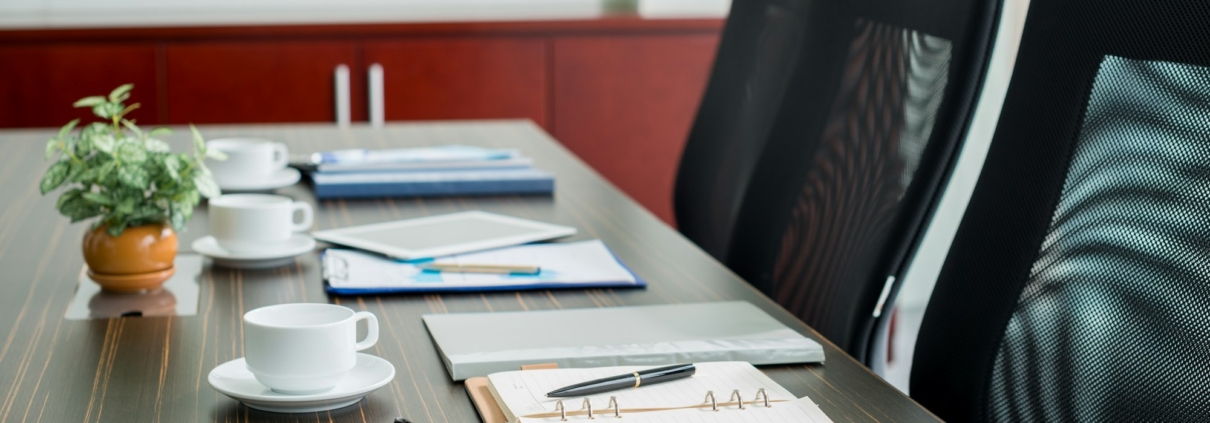 Why you should not represent yourself at an Employment Tribunal Everything for business meeting